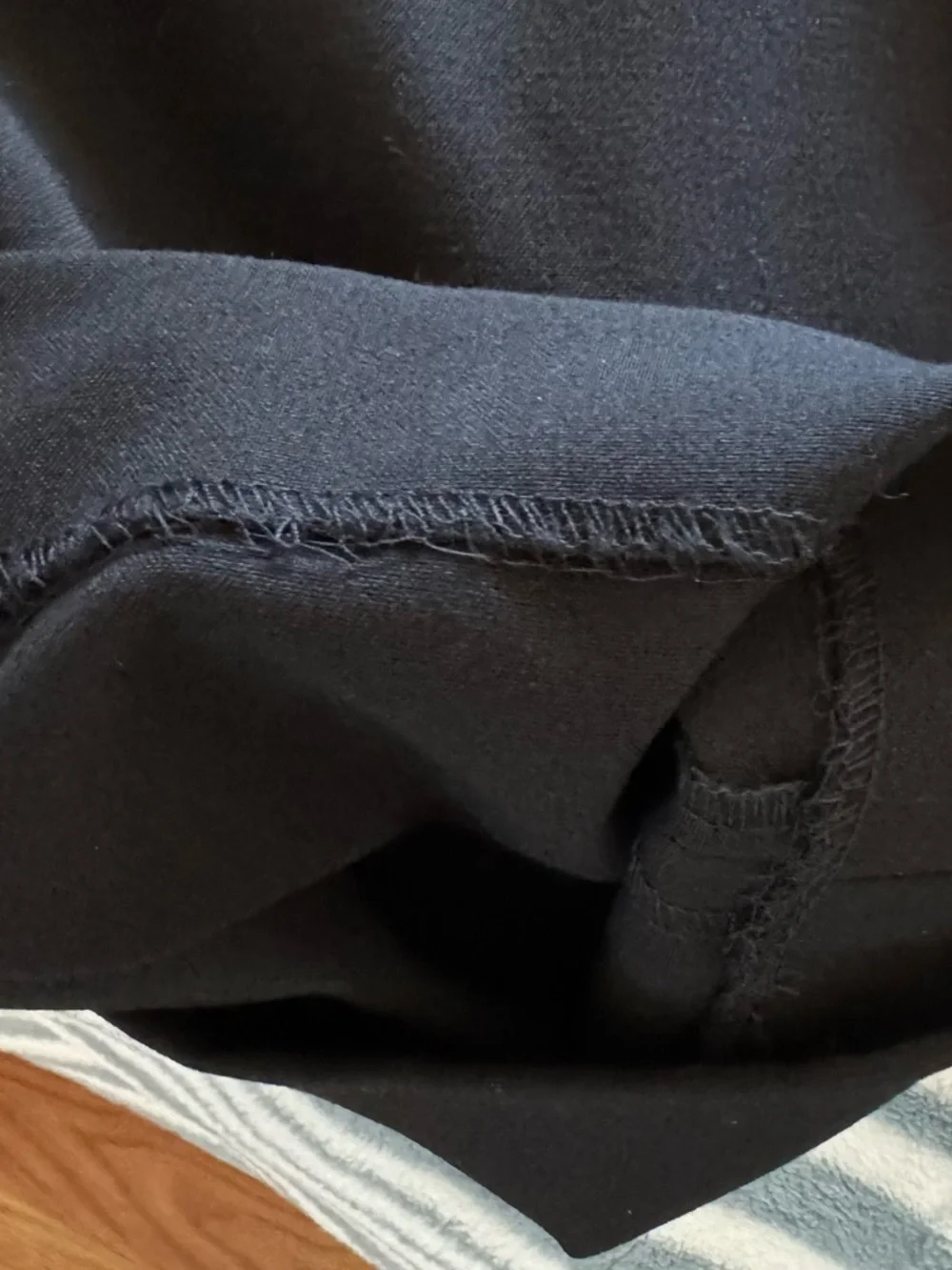 Calvin Klein women’s straight-leg dress pants in black for casual or business - Picture 4 of 7